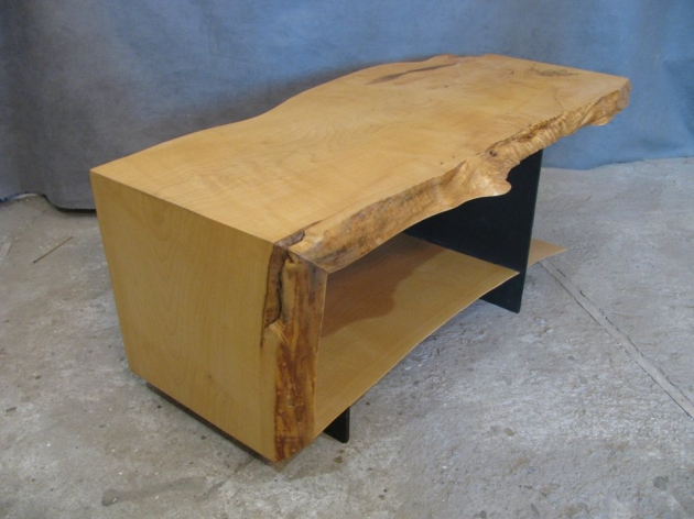 Journal Table of Maple M 02