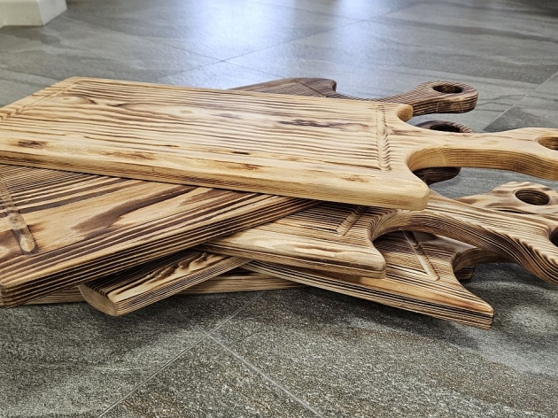 BOARD FOR SERVING DISHES 017