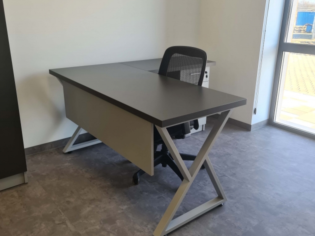 WRITING TABLE LIMERI