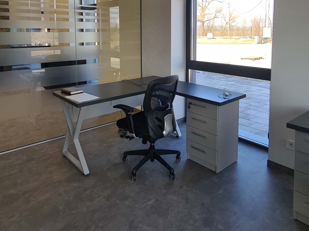 WRITING TABLE LIMERI