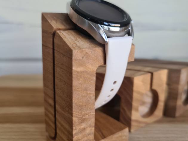 ПІДСТАВКА ПІД ГОДИННИКИ Apple Watch