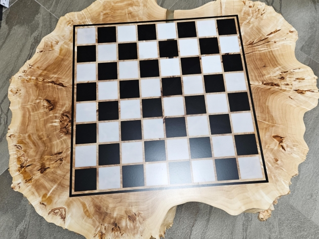 COFFEE TABLE CHESS