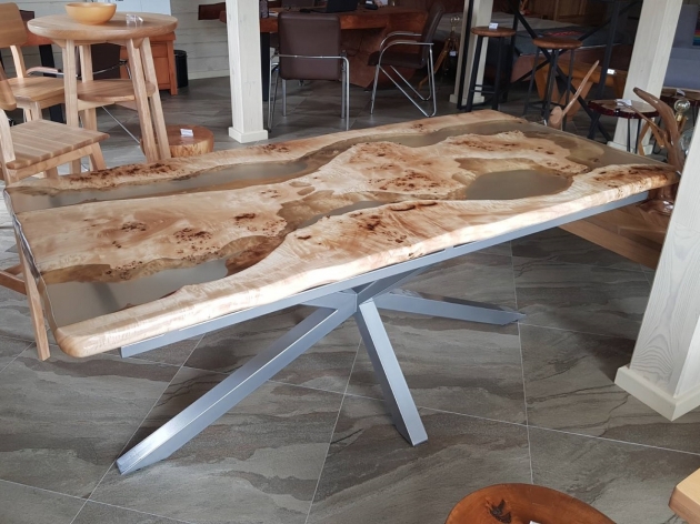 Oasis Table