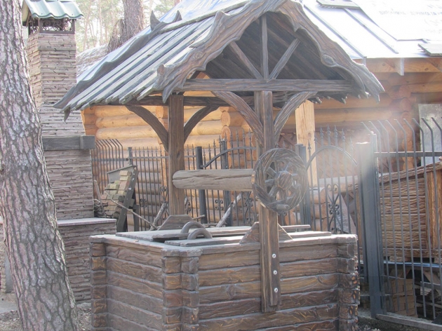 Wooden Well  (1107)