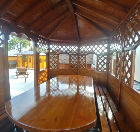 Oval Arbor (0033)