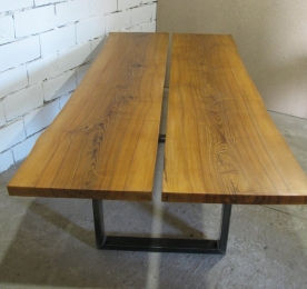 Table of Ash`s Solid W 0141
