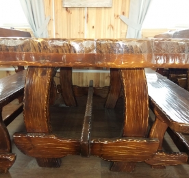 Стол Медведь с лавками