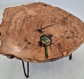 Стіл із зрізу 0017