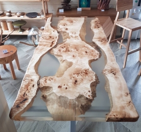 Oasis Table